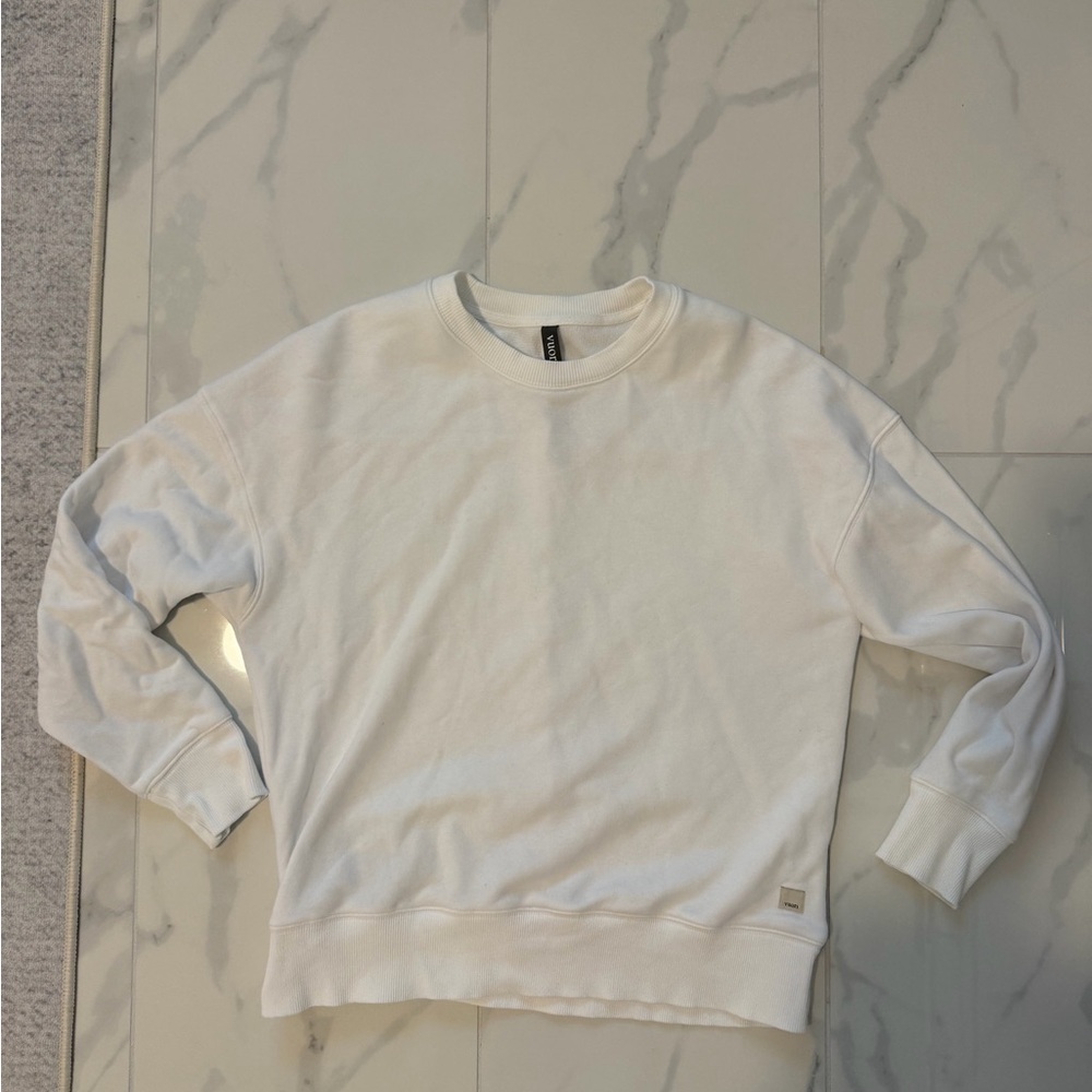 Vuori White Sedona weekender Crewneck Sweatshirt
